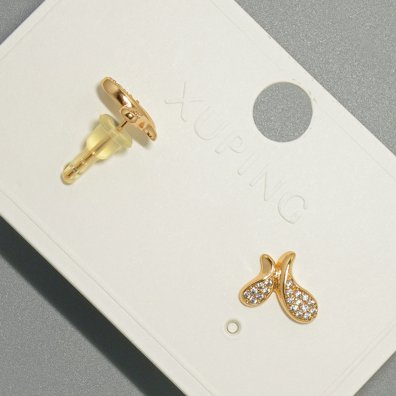 Peckové náušnice «Motýlek» Xuping se bílými krystaly, rozměr 11,5 × 9,5 mm, pozlacení 18K