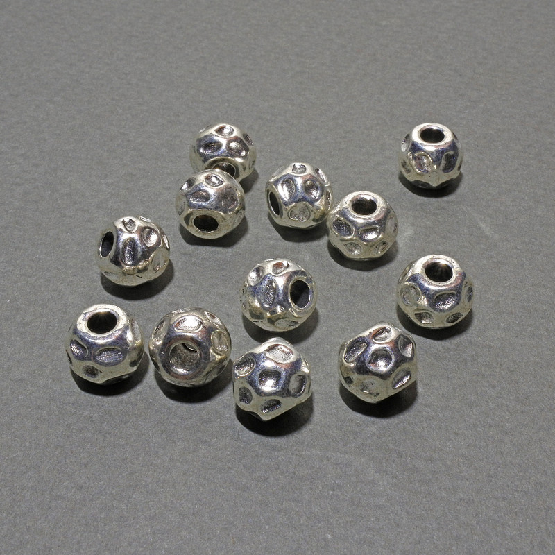 Kovová vložka pro korálky, průměr 9×7,5 mm, vnitřní průměr cca 3 mm, balení 12 ks, 20 g