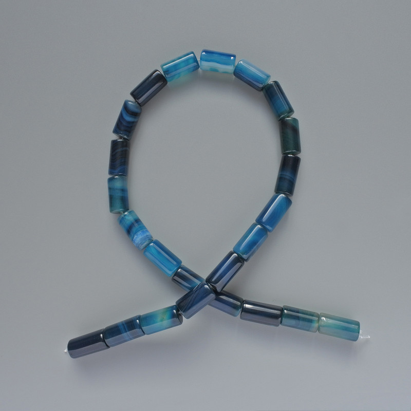 Náhrdelní korálky z modrého agátu, cylindrické, průměr 8×16 mm, délka 38 cm, na vlascu