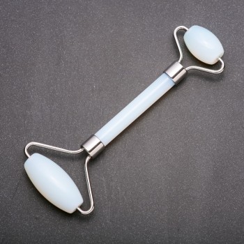 Masážér z měsíčního kamene (syntetický), délka 14 cm, stříbrný kov
