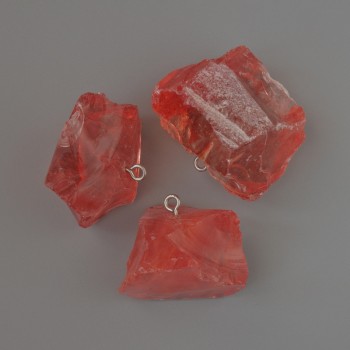 Přívěsek z neopracovaného kalcedonu, kámen o rozměrech 20×29 až 27×34 mm, v sortimentu