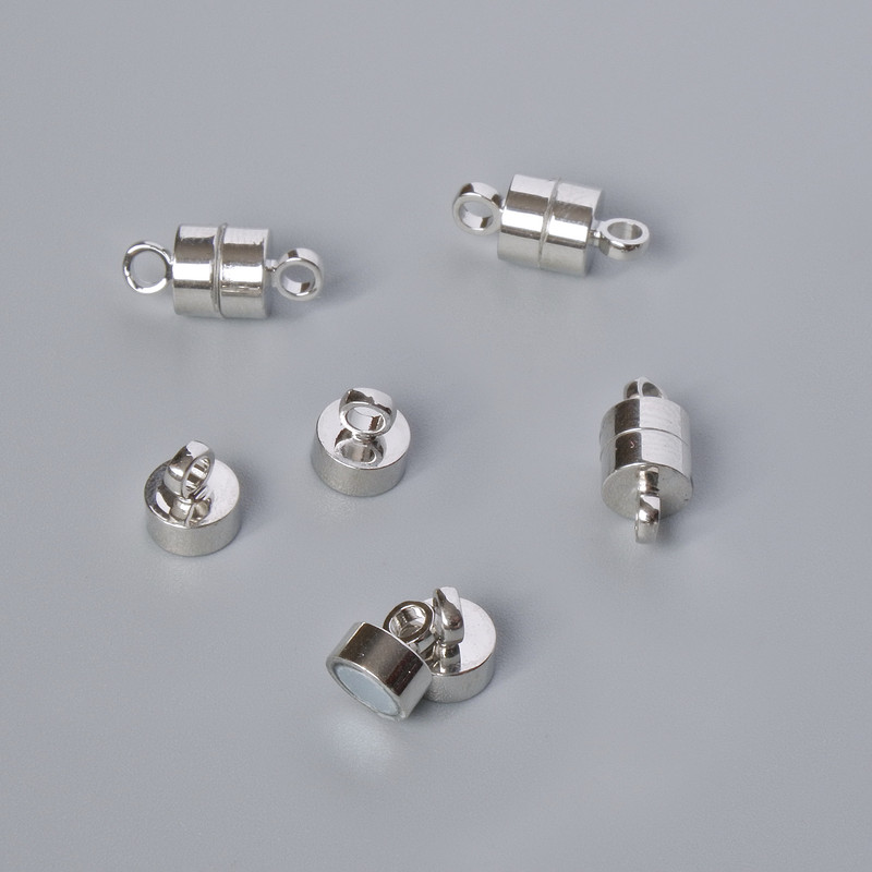 Magnetické zapínání, průměr 12×6 mm, stříbrná barva kovu, 1 ks