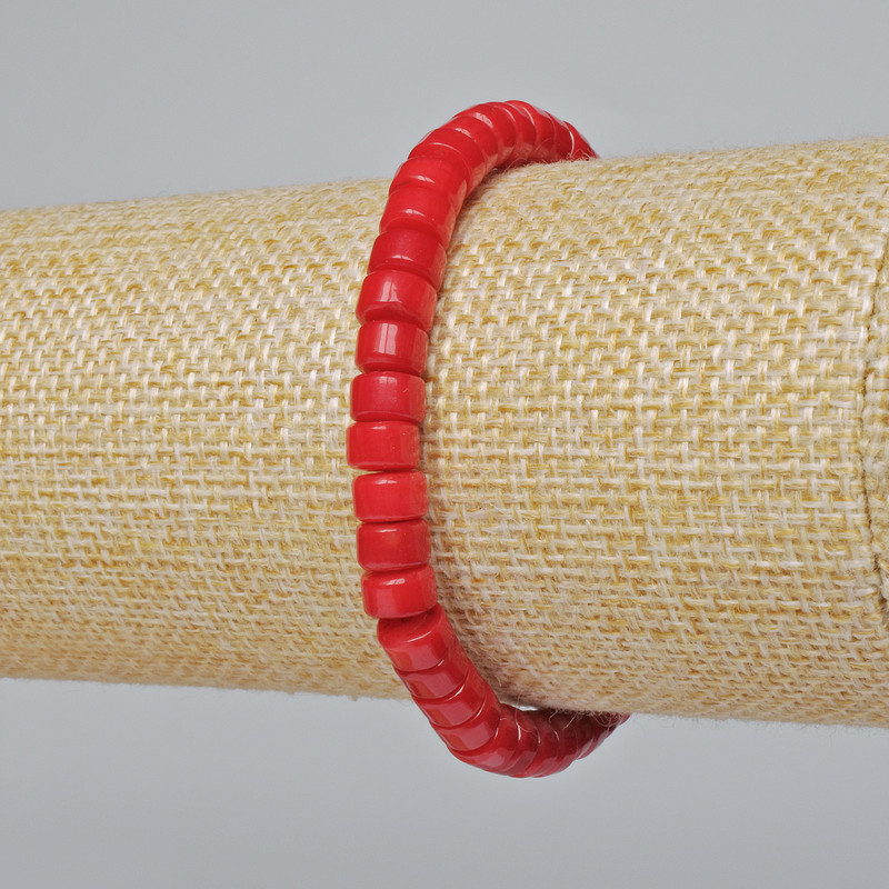 Náramek z přírodního korálu, diskové korálky, průměr 6×4 mm, délka 18 cm ± (na gumičce)