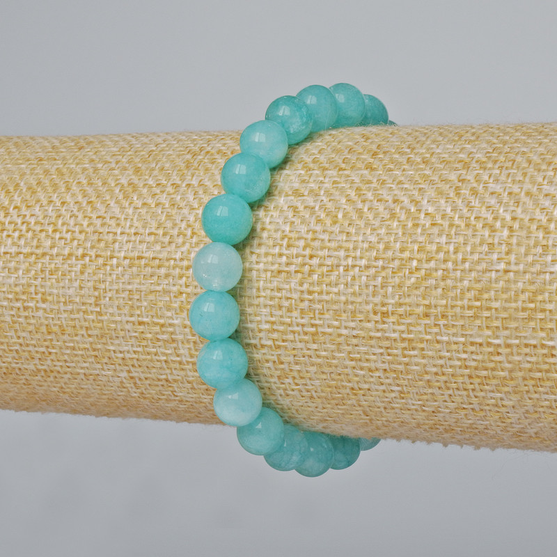 Náramek z umělého amazonitu – hladké korálky, průměr 8 mm, délka 18 cm ± (na elastické šňůře)