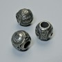Kovové komponenty – korálka-vložka se znamením zvěrokruhu Vodnář, průměr 9×10 mm, ± otvor, průměr 4,3 mm, tmavě stříbrná barva kovu, 1 ks