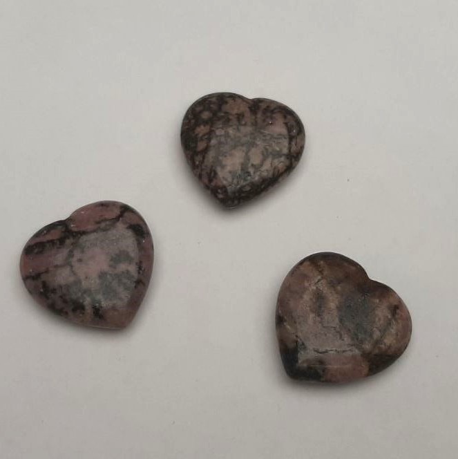 Suvenýr kámen rodonit ve tvaru srdce 30×30×9, 5(±)mm