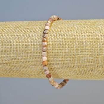 Náramek z rhodonitu z přírodního kamene, broušený kubický korálek, průměr cca 4 mm, délka 18 cm (elastická šňůra)