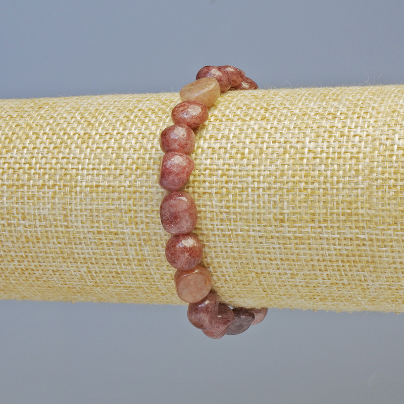 Náramek z jahodového křemene, přírodní kámen, facetované korálky, průměr 9×10 mm ± (elastické), délka 18 cm+