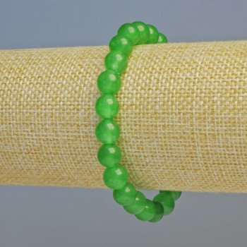 Náramek z chrysoprasu (umělý) – hladké korálky, průměr 8 mm ±, délka 18 cm, na elastické šňůrce