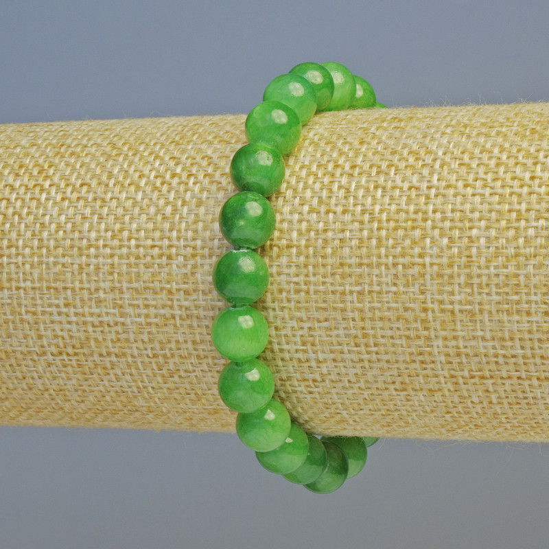 Náramek z umělého chrysoprasu (akryl) – hladká kulička, průměr 8,5 mm ± (elastický), délka 18 cm