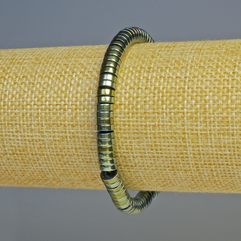 Náramek z hematitu ve tvaru rondelů, barva chameleon zelená, průměr 6×2 mm, délka 18 cm ±, elastický