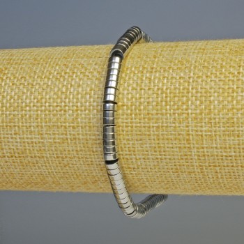 Náramek z hematitu – rondely, stříbrná barva, průměr 5 × 2 mm, délka 18 cm, elastický