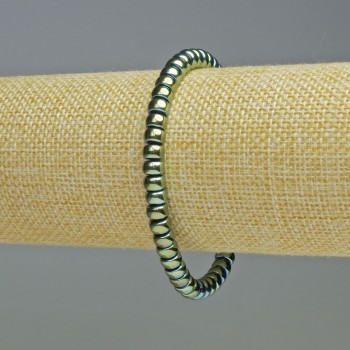 Náramek z hematitu – rondelové korálky, zelený chameleon, průměr 6×4 mm, délka 18 cm, elastický