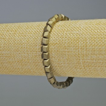 Náramek z hematitu ve tvaru šestiúhelníků, khaki matný, průměr 6×6 mm, délka 18 cm, elastický