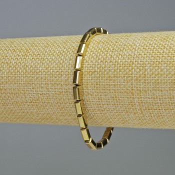 Náramek z hematitu obdélníkového tvaru, zlatý odstín, rozměry 8×4 mm, délka 18 cm, elastický