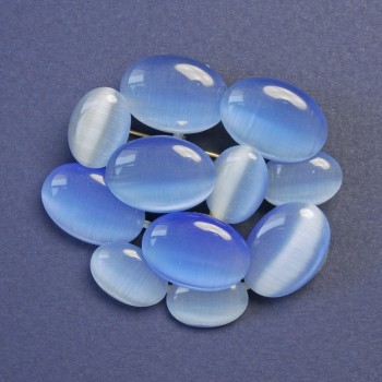 Brož se světle modrým kamenem Kočičí oko (syntetický) 45×50 mm – zlatý kov