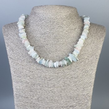 Náhrdelník Morganit – zrníčka, průměr 12×1 mm +-, průměr 9×4 mm +-, délka 48 cm+