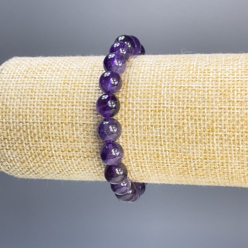 Náramek z ametystu – hladká kulička, průměr 8 mm, délka 18 cm, elastické provedení