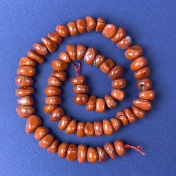 Korálky červeného jaspisu – galetové, 10×6 mm, na niti, délka 40 cm