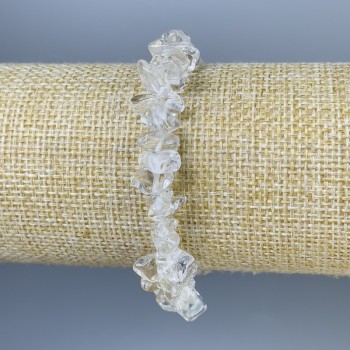 Náramek z horského křišťálu – drobná zrníčka, průměr 8–11×5 mm, délka cca 18 cm, elastická šňůrka