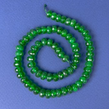 Korálky chrysoprasu brusované rondely, průměr 8×5 mm, délka cca 37 cm, na niti