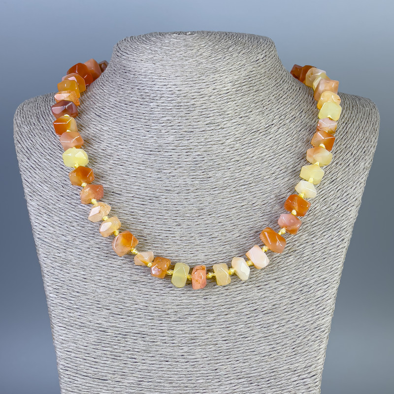 Náhrdelník z botsvanského achátu oranžový, přírodní kámen, facetované rondely, průměr 11×7,5 mm, délka 50 cm, s karabinkou