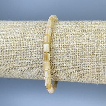 Náramek z perleti, broušené korálky, průměr 6×5 mm, délka 18 cm, elastický