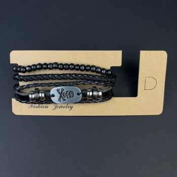 Trojitý náramek z ekokůže s kovovými vsadkami na stažení, délka 18–24 cm, černý