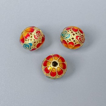 Korálka Cloisonné červená–zelená smalt, rozměr 10×9 mm, otvor 2 mm, zlatavý kov, 1 ks
