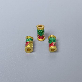 Korálek Cloisonné cylindrický – motiv rybky, červená-zelená smalt, průměr 4×9 mm, otvor 2 mm, zlatý kov, 1 ks