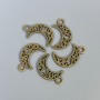 Přívěšek – Měsíc, bronzová barva, rozměry 18×11×1,5 mm, otvor 2 mm, balení 14 ks