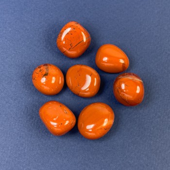 Suvenýrový přírodní kámen – červený jaspis fasetovaný ~ rozměry 14-16 mm (+-) ~ hmotnost 6-8 g. +- /kus. (cena za 100 g.)