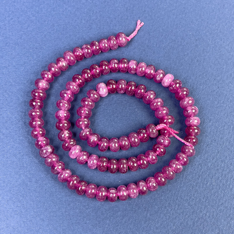Korálky turmalín rondel 6×4 mm ± na niti, délka 38 cm ±