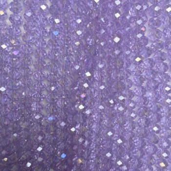 Korálky z českého křišťálu na niti, průhledně fialové s benzínovým nástřikem, rondelového tvaru, průměr cca 8×6 mm, délka cca 42 cm