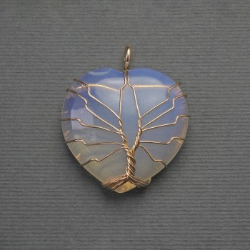 Přívěsek Srdce z měsíčního kamene v zlatém opletení, průměr 30×30 mm ±, délka 37 mm ±