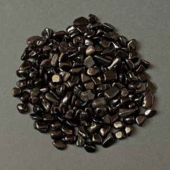 Přírodní kámen achát – drobná drť bez otvoru 8–14×5–8 mm ± (za 100 g ±)