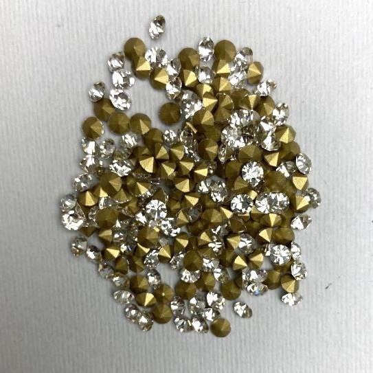Štrasové kamínky, barva bílá, průměr cca 3,8 mm (±), balení 10 g (±)
