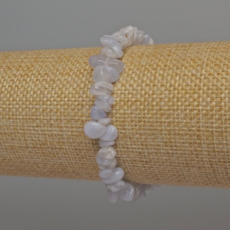 Náramek z modrého achátu, drobná zrníčka, průměr 8–10×2–4 mm, délka 18 cm, elastický