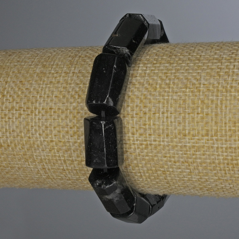 Náramek z turmalínu Šerl brusovaný válcový, průměr 15×11 mm ±, délka cca 18 cm ±, strečový