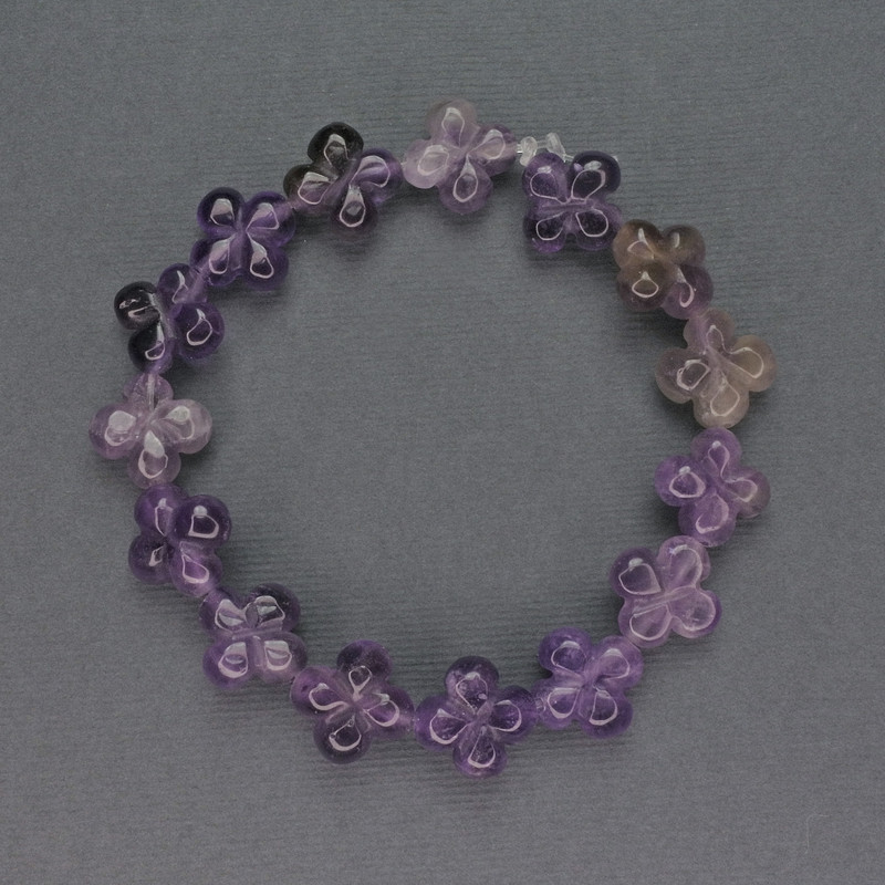 Korálky z ametystu, tvar čtyřlístku, průměr 13×13 mm ±, délka 19 cm ±