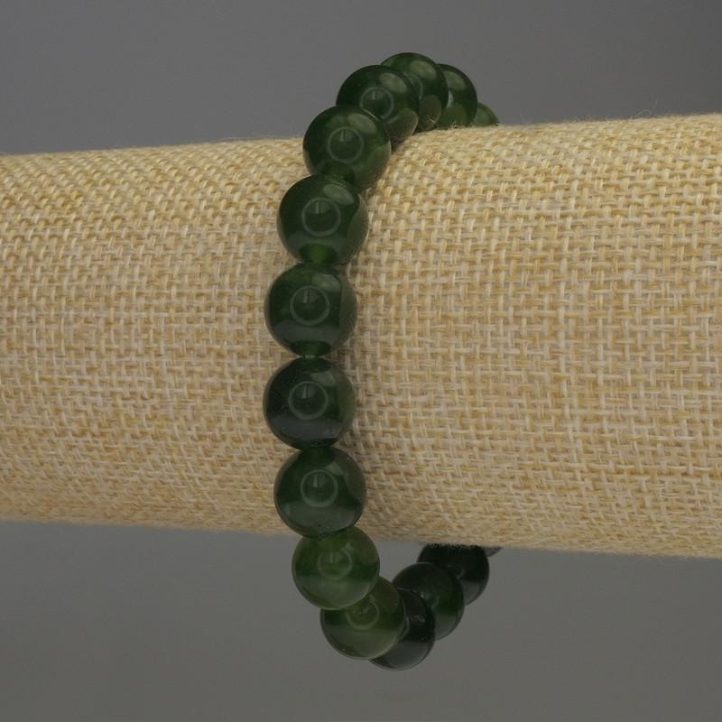 Náramek z jadeitu s hladkými kuličkami, průměr 10 mm, délka 18 cm, elastický