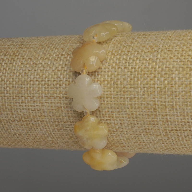 Náramek z žlutého kalcitu – květ, korálky 15×6 mm a 3 mm, délka 18 cm, elastický