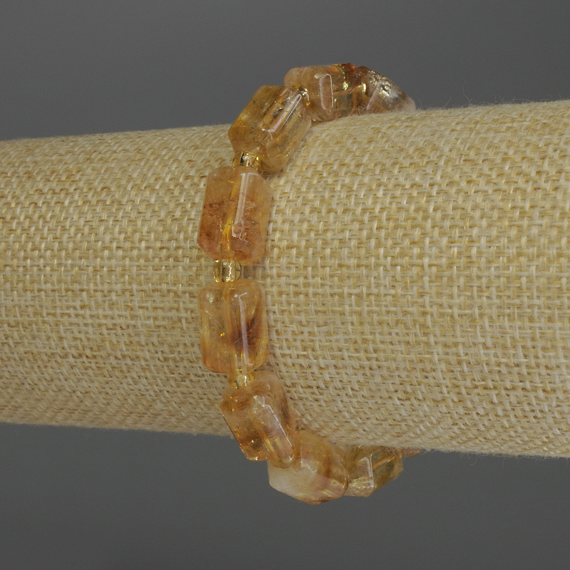 Náramek z brusovaného citrínu, válcový tvar, průměr 13×8 mm, + rokajl 4 mm, délka 18 cm, elastický