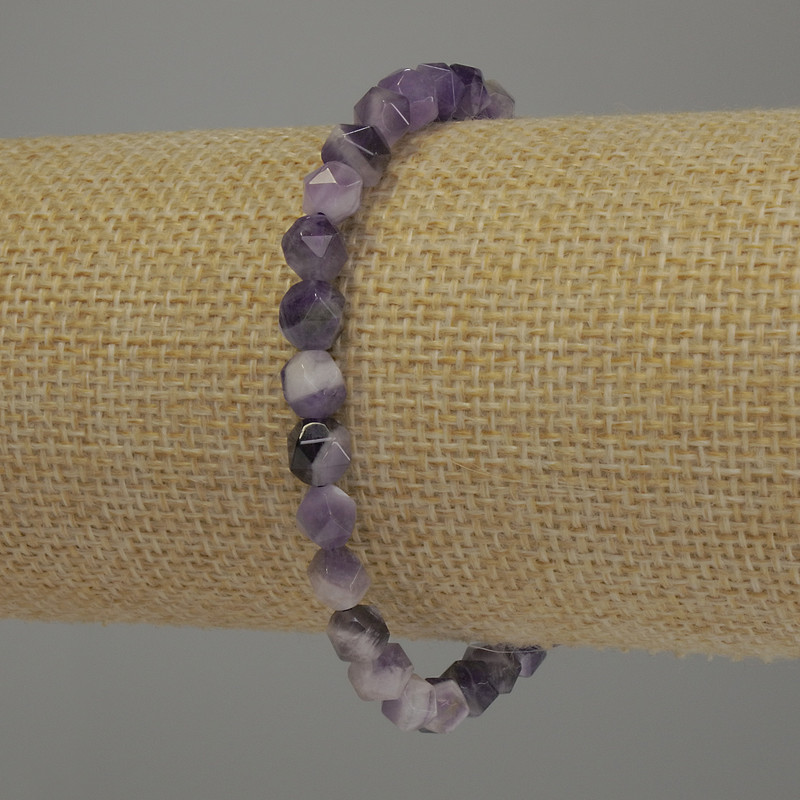 Náramek z ametistu s multifacetními korálkami, průměr 6×6 mm, délka 18 cm, elastický