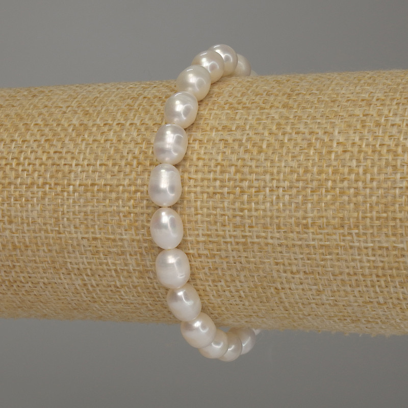 Náramek z říčních perel oválného tvaru, průměr 8×6 mm, délka 18 cm (elastický)