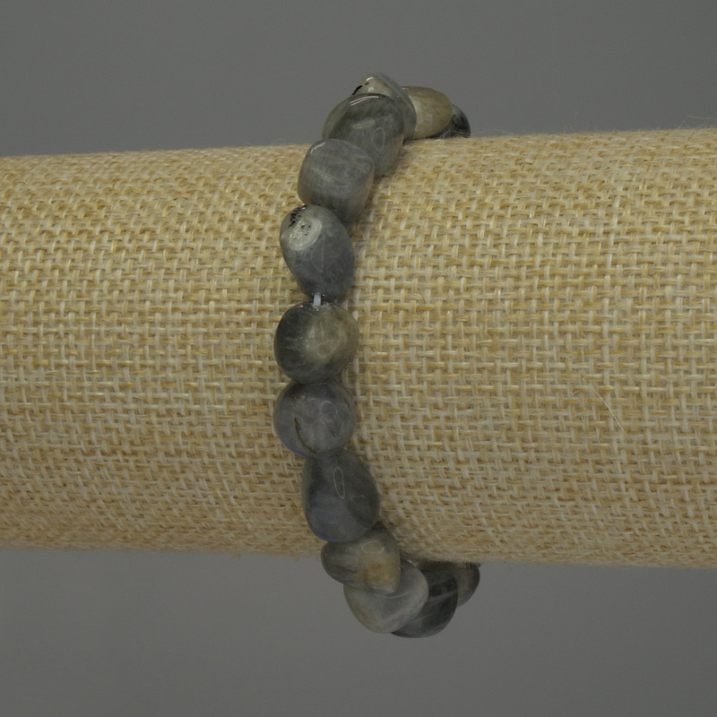 Náramek z labradoritu, fazetovaný, průměr 9–12×9 mm, délka 18 cm, elastický