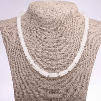 Náhrdelník z horského křišťálu – cylindrické korálky, průměr 8×17 mm, délka 47 cm