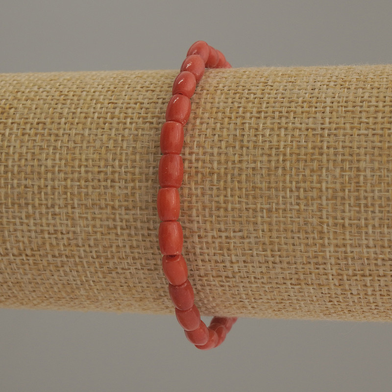 Náramek z umělého korálu ve tvaru barilu, průměr 6×4,5 mm, délka 18 cm, elastický
