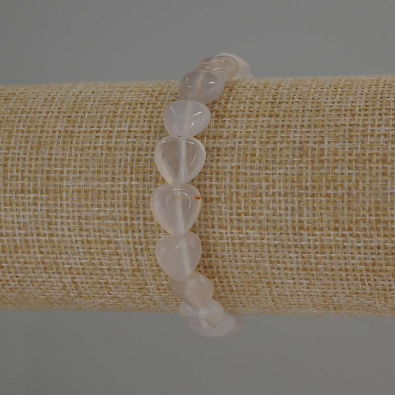 Náramek z achátu, přírodní kámen, ve tvaru srdce, průměr 10×10 mm, délka 18 cm, elastický