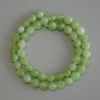 Korálky z přírodního kamene chryzoprase a olivín – brusované kuličky, průměr 8 mm, délka 36 cm